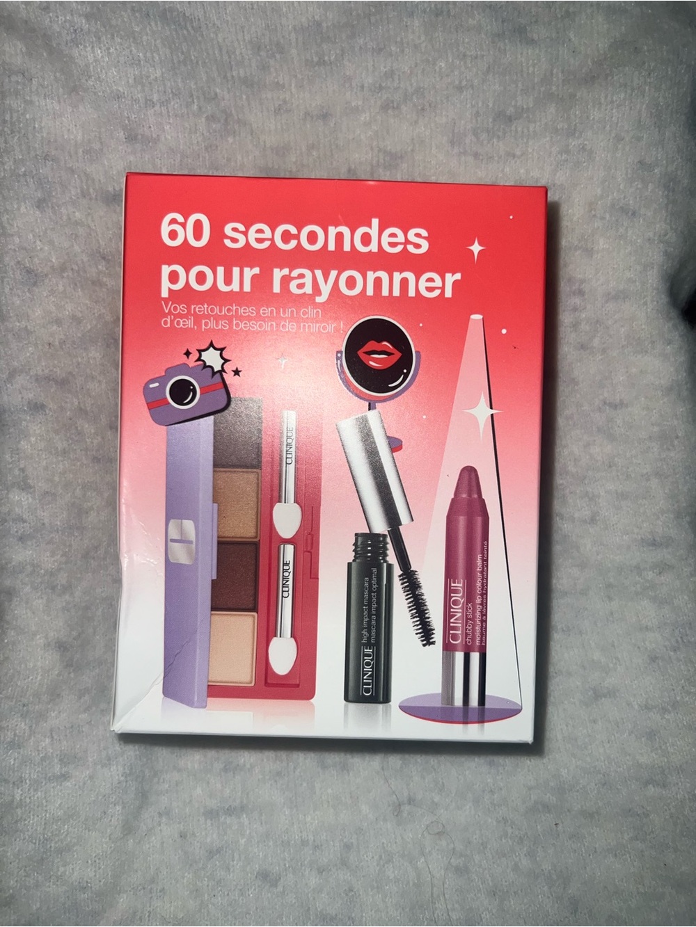 ✅Clinique make up set.